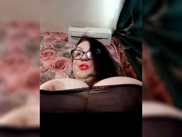 ViktoryDimond webcam