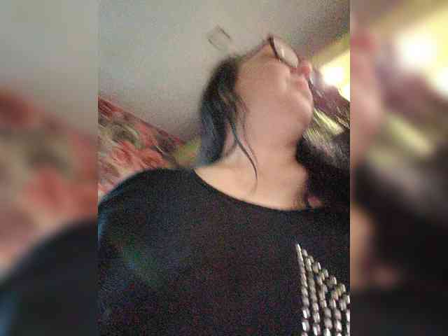 ViktoryDimond webcam