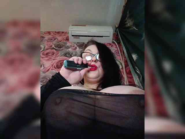 ViktoryDimond webcam