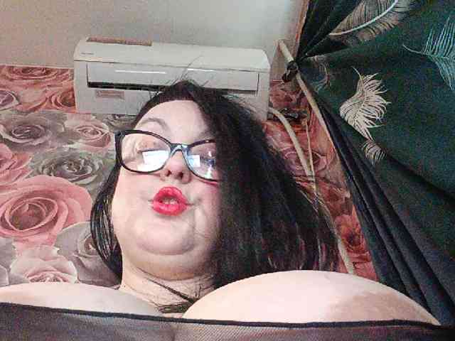 ViktoryDimond webcam