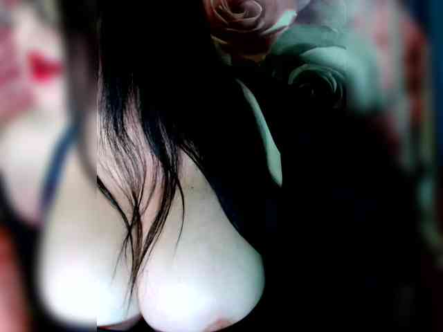 ViktoryDimond webcam