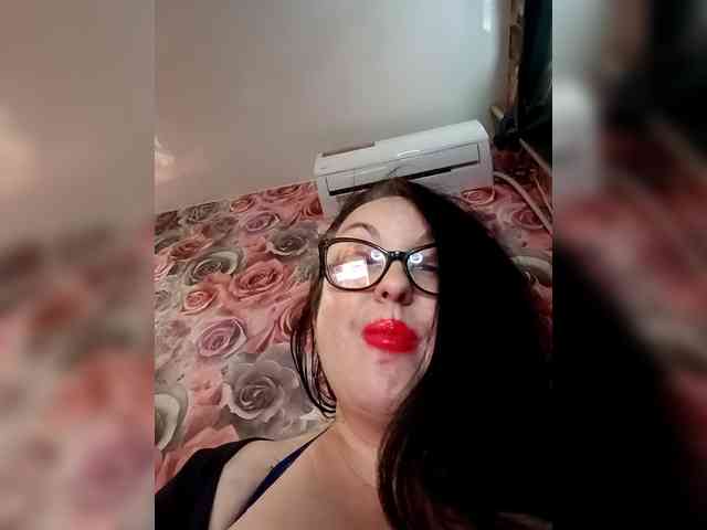 ViktoryDimond webcam