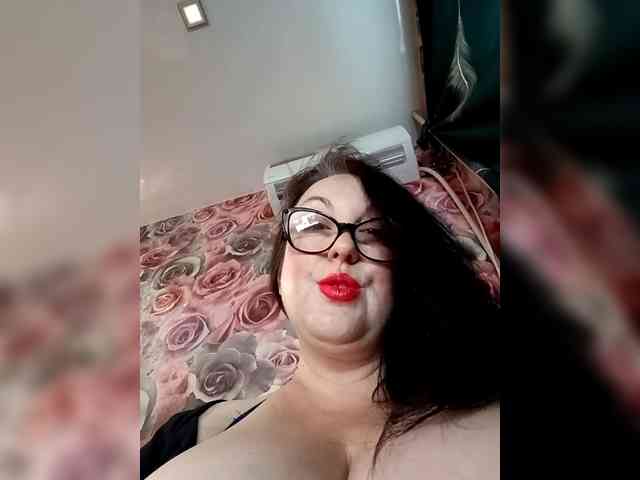 ViktoryDimond webcam