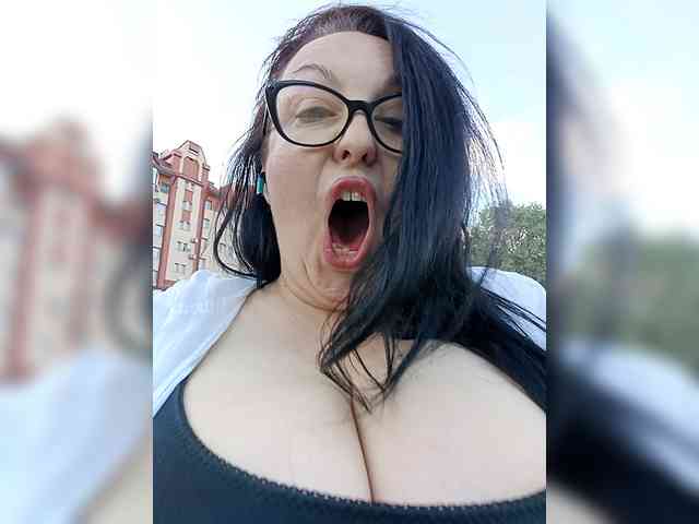 ViktoryDimond webcam