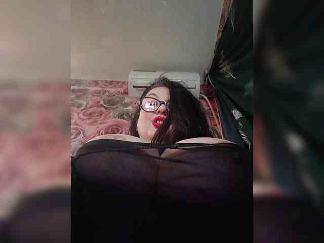 ViktoryDimond webcam