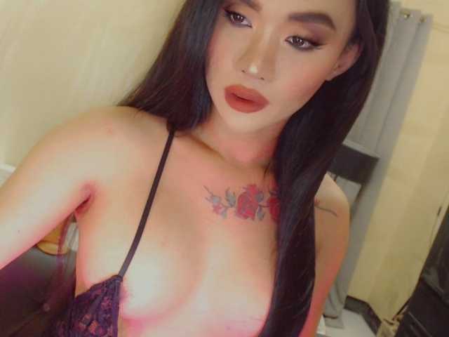 yourqueenmika