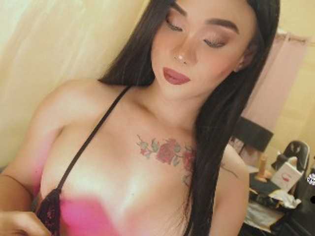 SeductiveBombshellx live webcam show