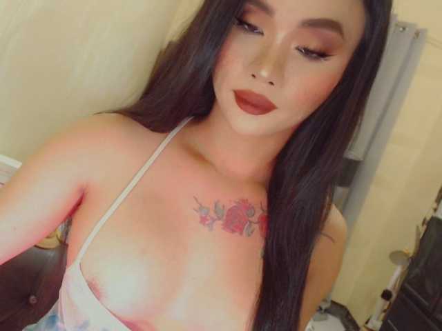 yourqueenmika