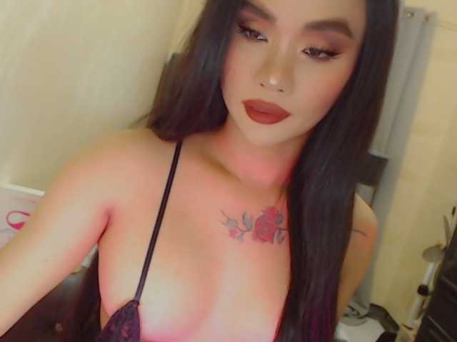 yourqueenmika