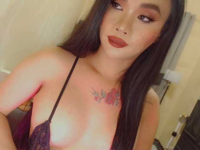 yourqueenmika