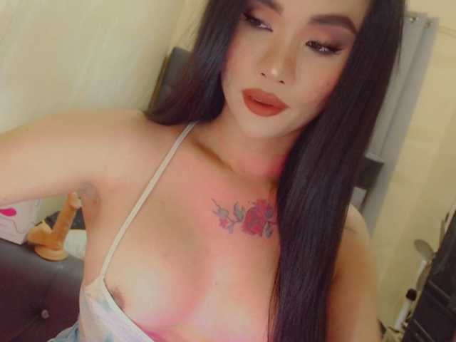 yourqueenmika