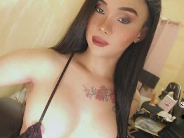 SeductiveBombshellx live webcam show