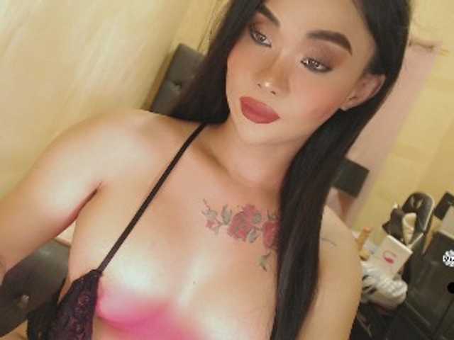 yourqueenmika
