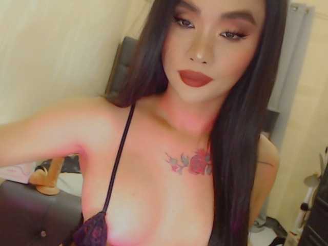 yourqueenmika