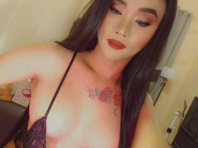 yourqueenmika