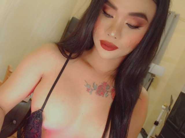 yourqueenmika