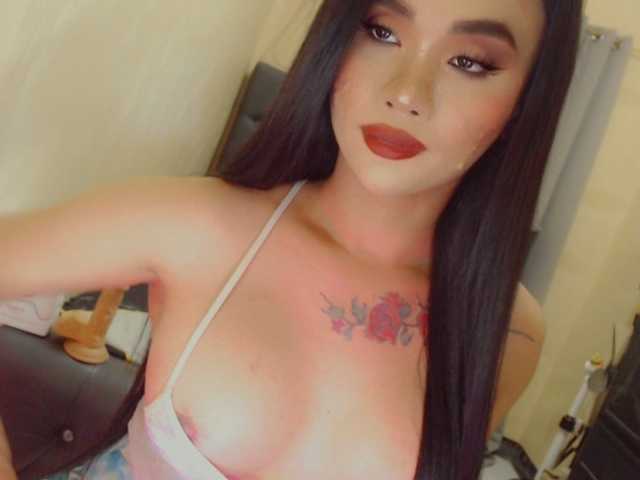 yourqueenmika