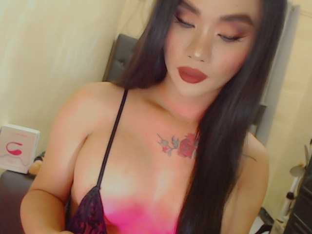 yourqueenmika