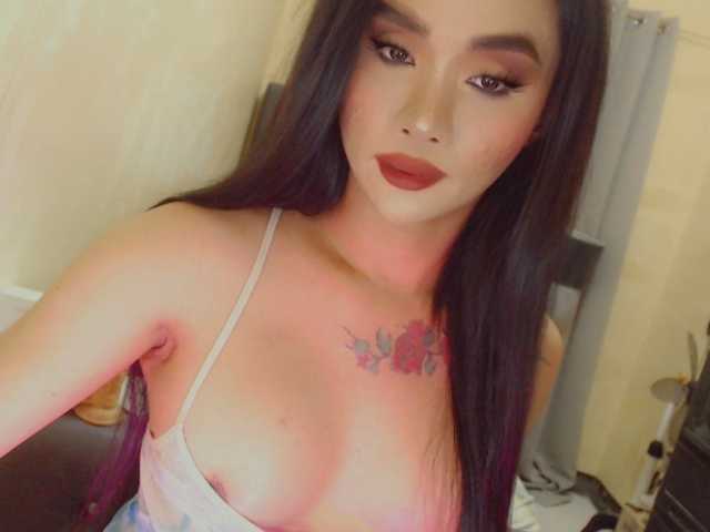 yourqueenmika