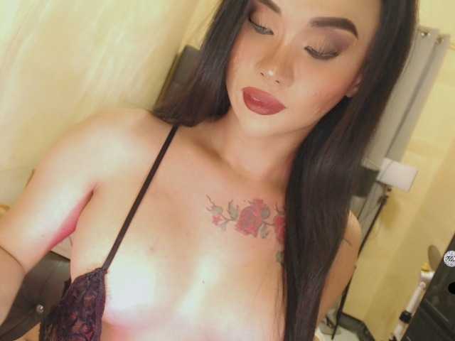 yourqueenmika