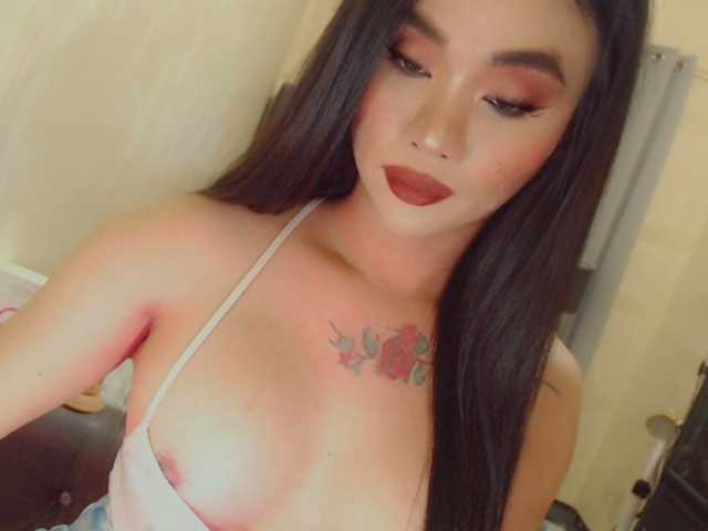 yourqueenmika