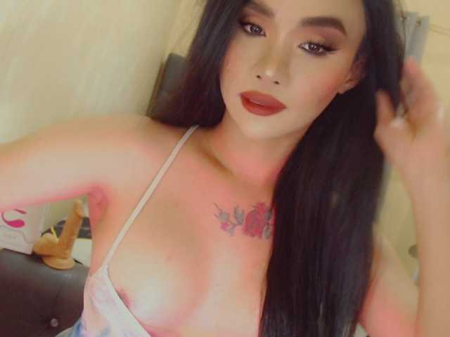 yourqueenmika
