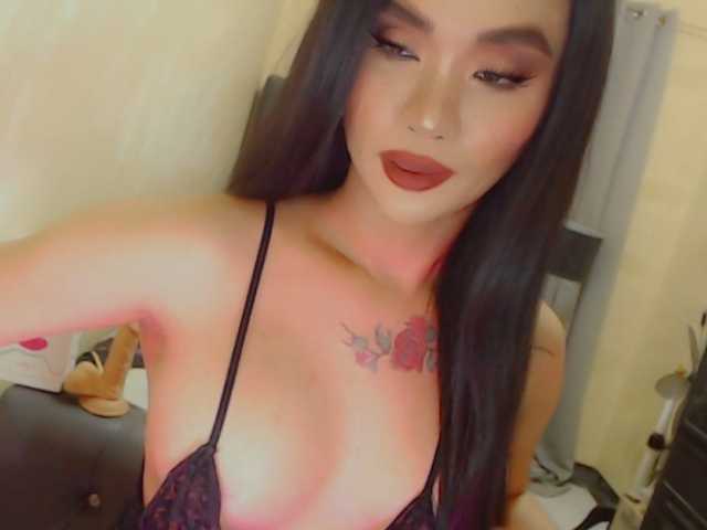 yourqueenmika