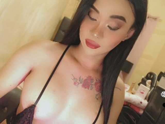 yourqueenmika