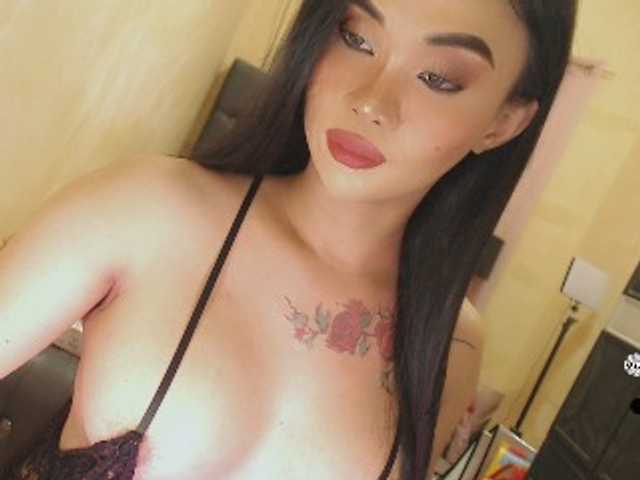 yourqueenmika
