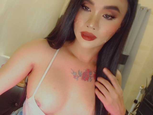 yourqueenmika