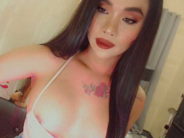 yourqueenmika