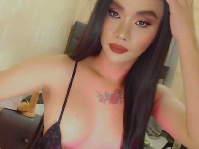 yourqueenmika