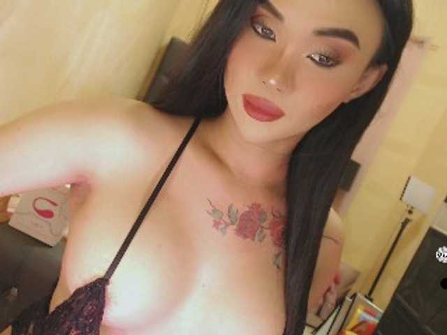 yourqueenmika