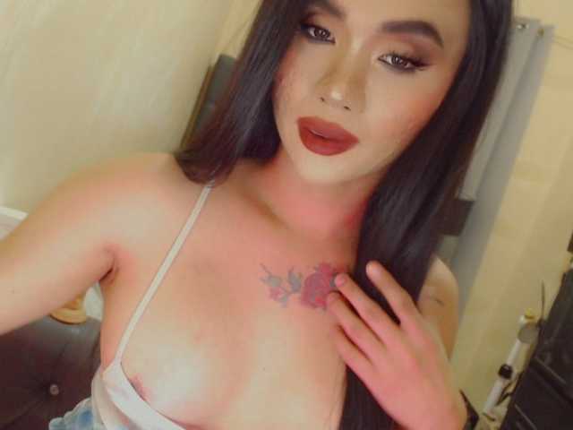 yourqueenmika