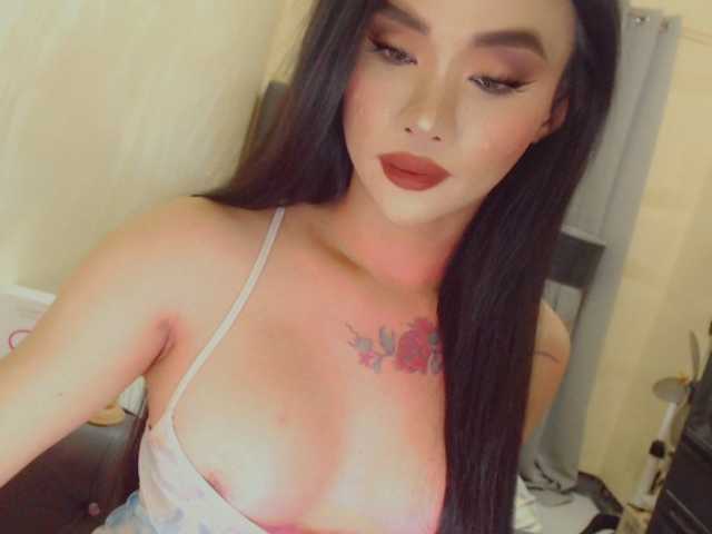 yourqueenmika