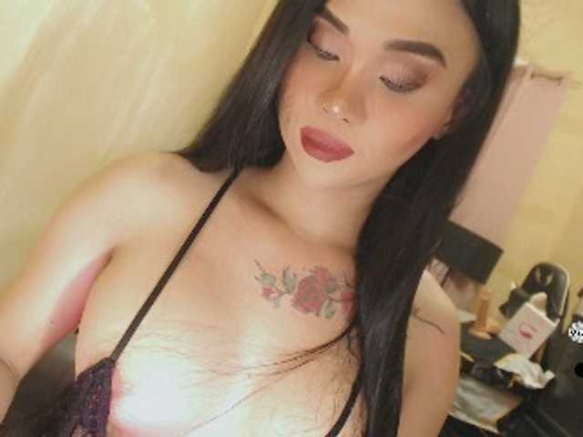 SeductiveBombshellx live webcam show