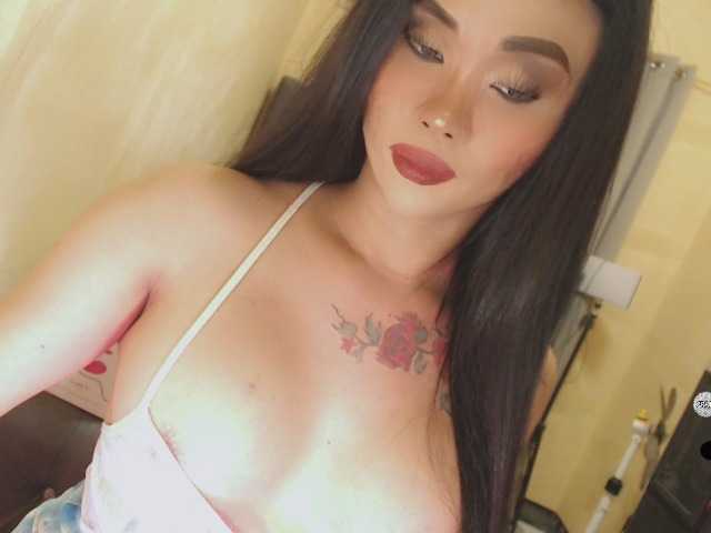 yourqueenmika