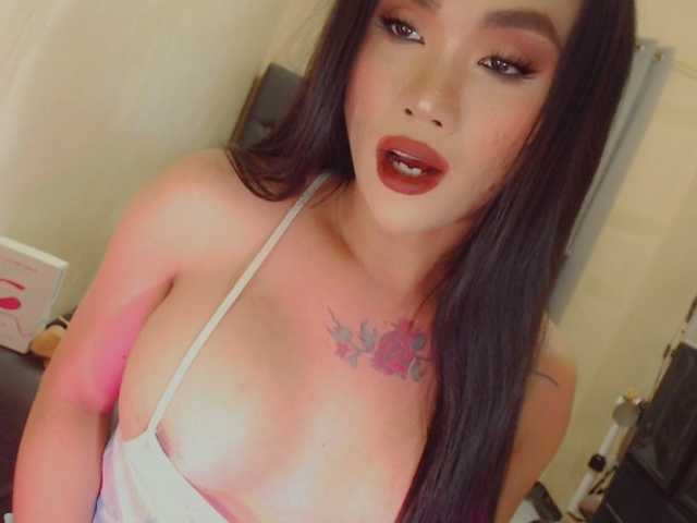 yourqueenmika