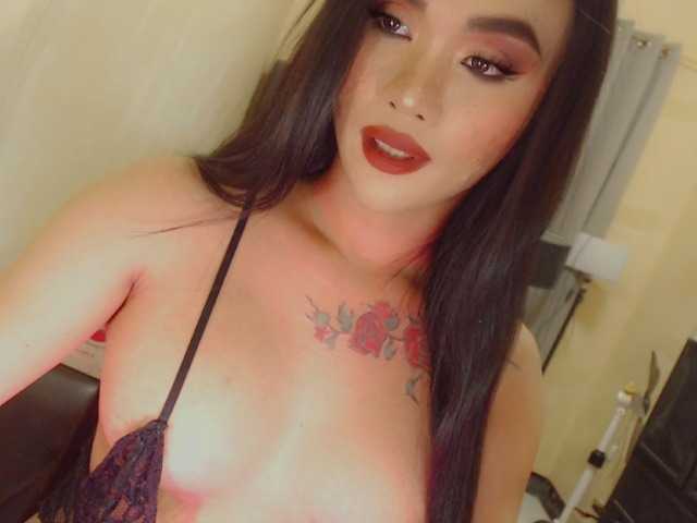 yourqueenmika
