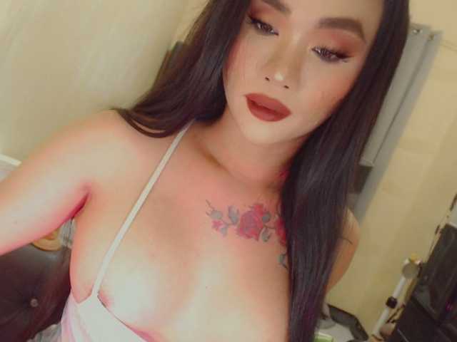 yourqueenmika