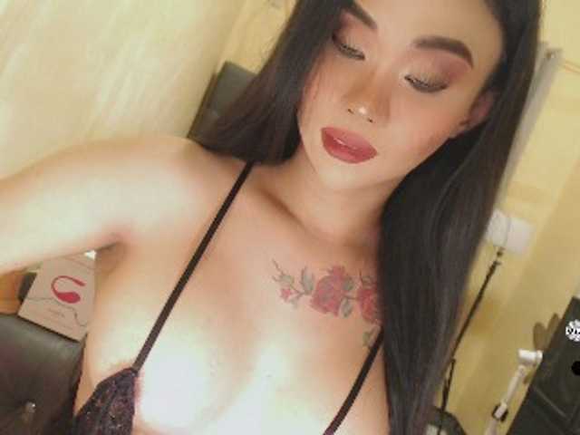 yourqueenmika