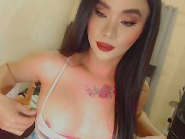 yourqueenmika