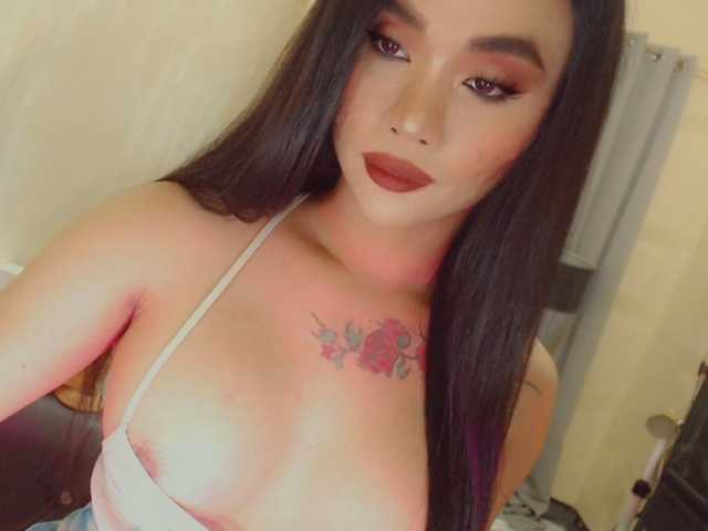yourqueenmika