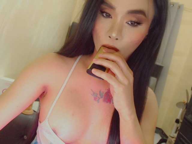 yourqueenmika
