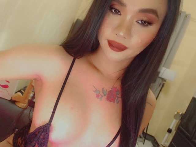 yourqueenmika