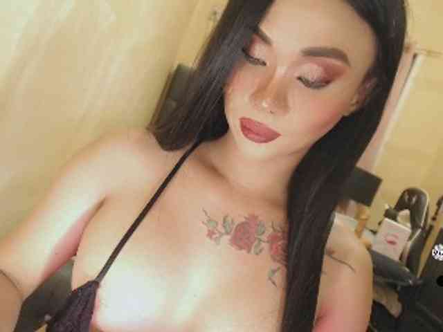yourqueenmika Sex Cam Show