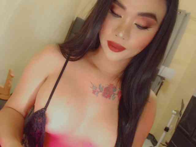 yourqueenmika