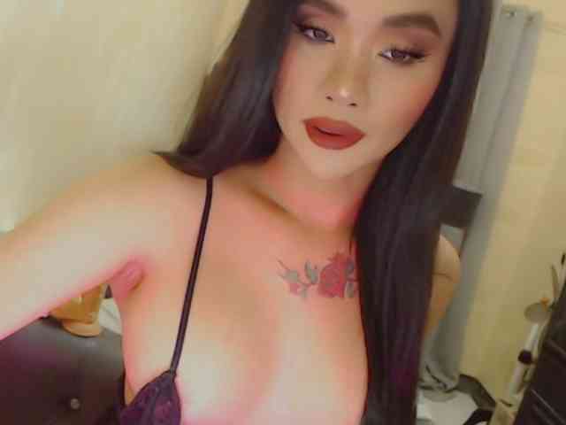 yourqueenmika