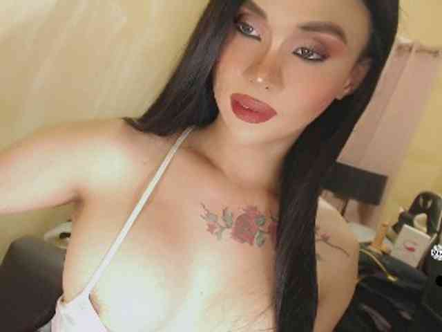 yourqueenmika yourqueenmika