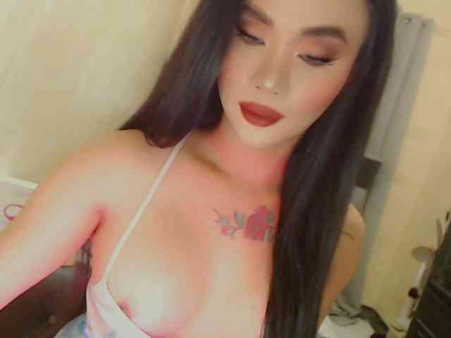 yourqueenmika